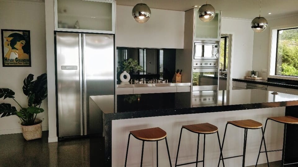 Master Kitchen