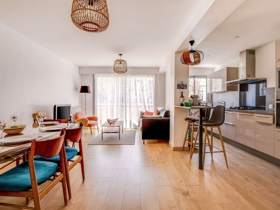 Furniture, Table, Chair, Couch, Picture Frame, Wood, Lighting, Interior Design, Flooring, Floor
