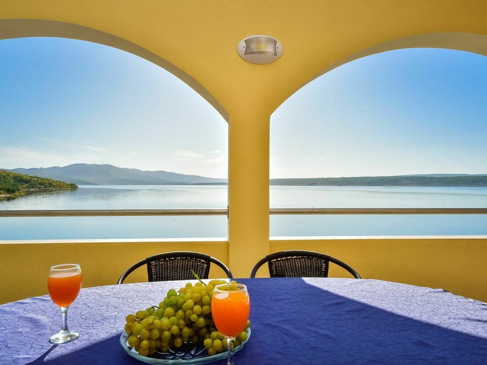 Table, Sky, Water, Tableware, Food, Outdoor Furniture, Shade, Interior Design, Yellow, Plate