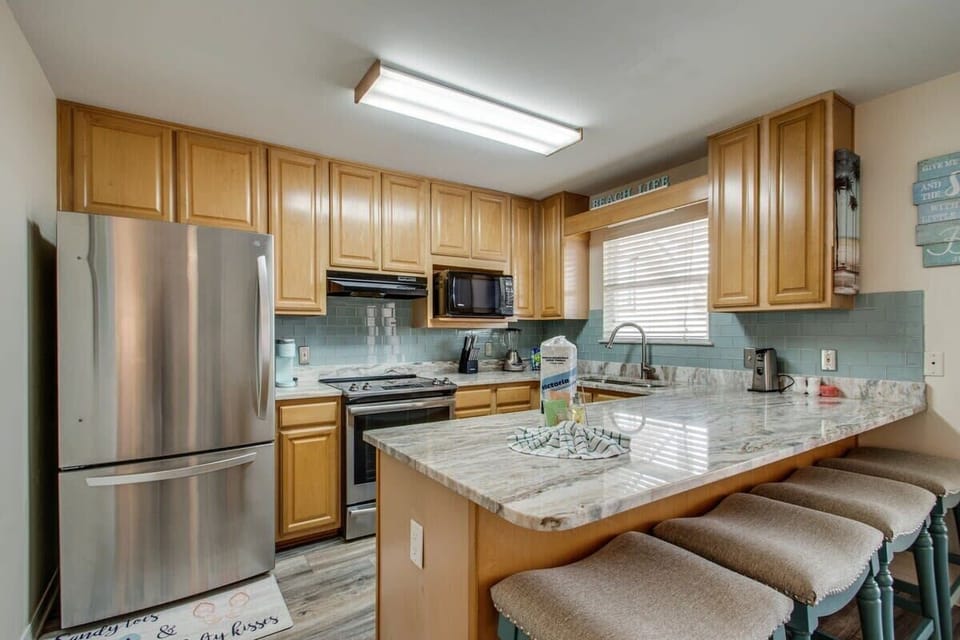 Pots, Pans, Cooking Utensils Provided