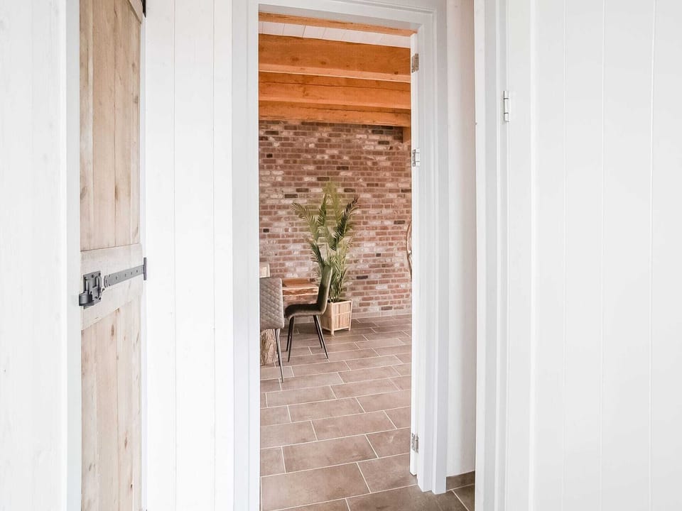 Entrance / Reception