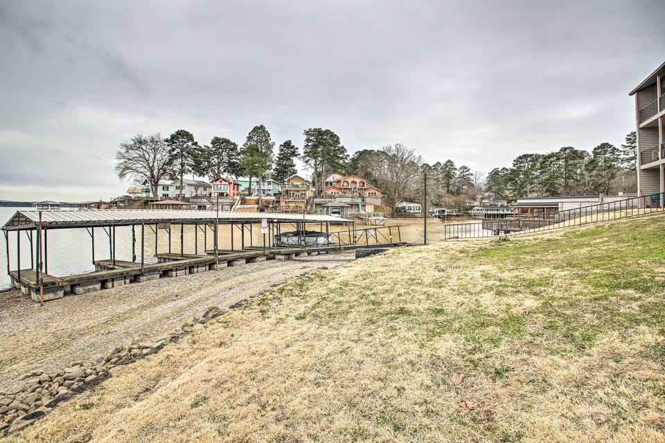 Chesswood Condominium Complex