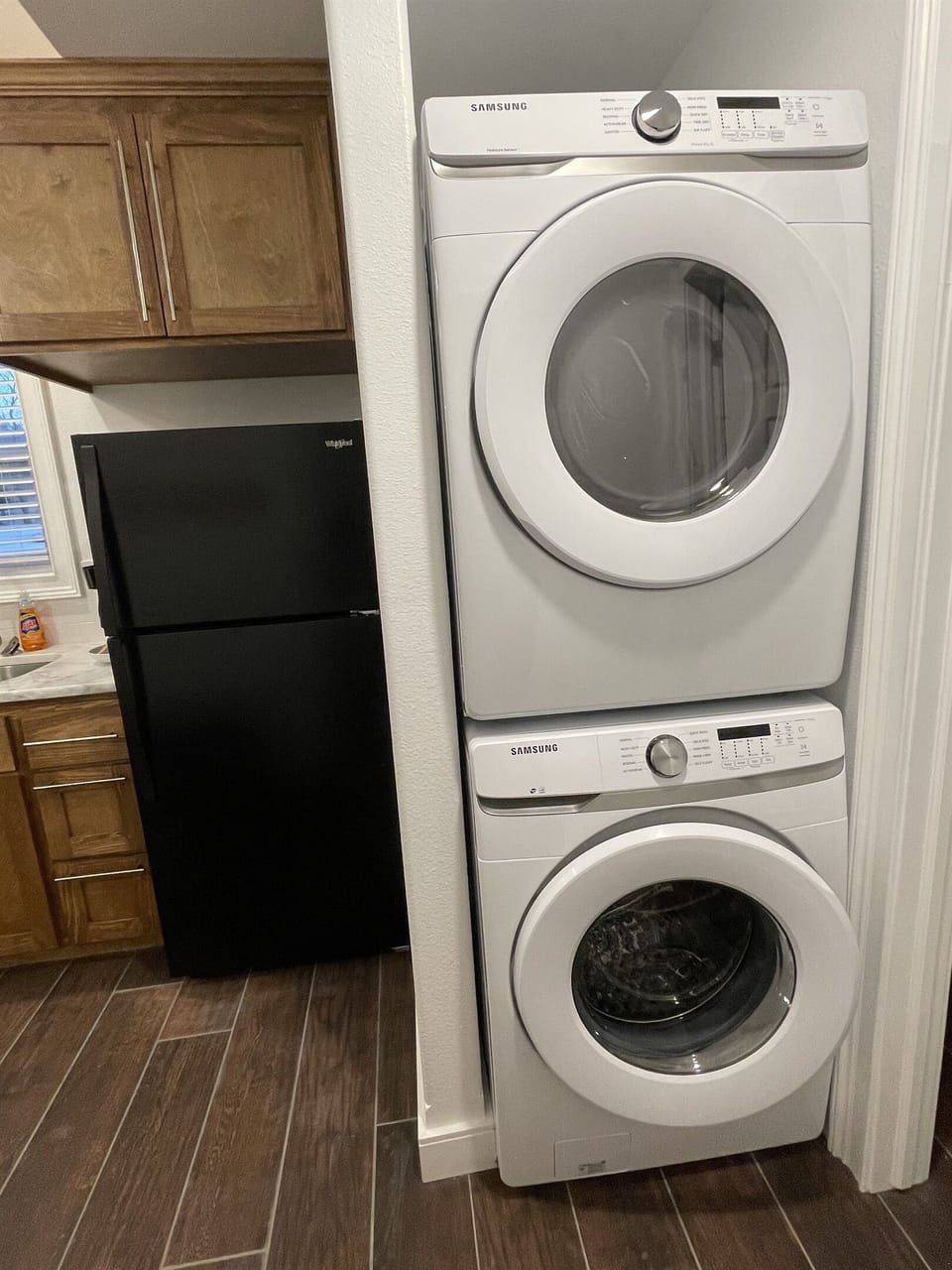 Full washer/dryer