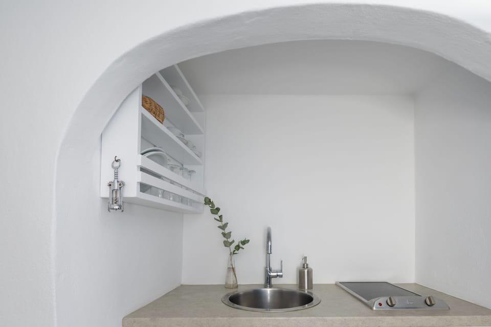 BEDR4 features a kitchenette 