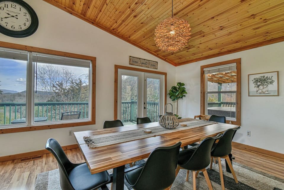 Kitchen table seats 8 with mountain views