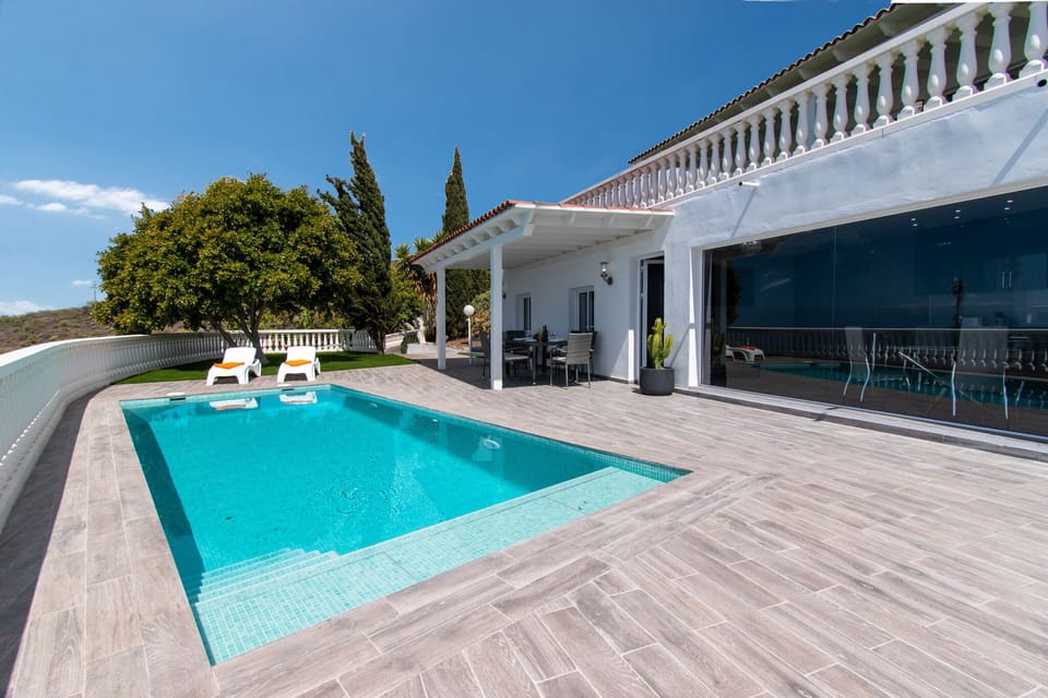 Private pool