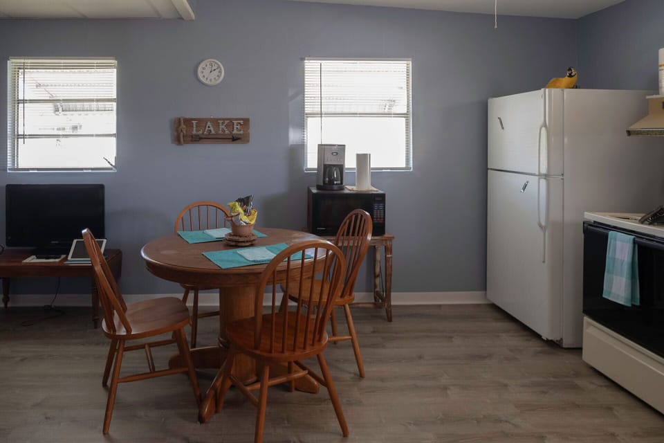 Kitchen/dining