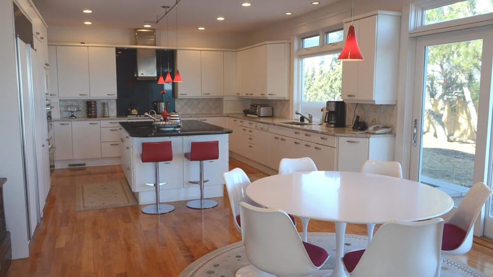 Rockcleft's kitchen offers a wide selection of cookware and serving pieces 