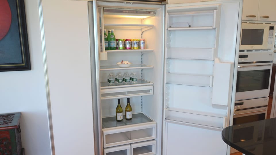 The kitchen will be stocked with snacks and drinks to welcome guests on arrival