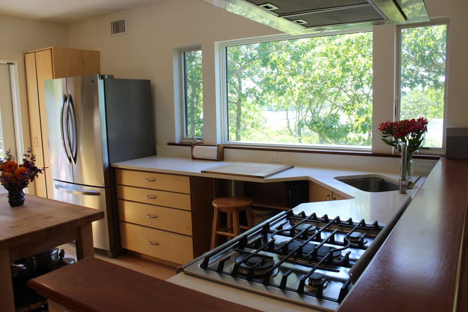 Stove to prep sink & counter. Water view from counter. Photo: Lynn Christoffers