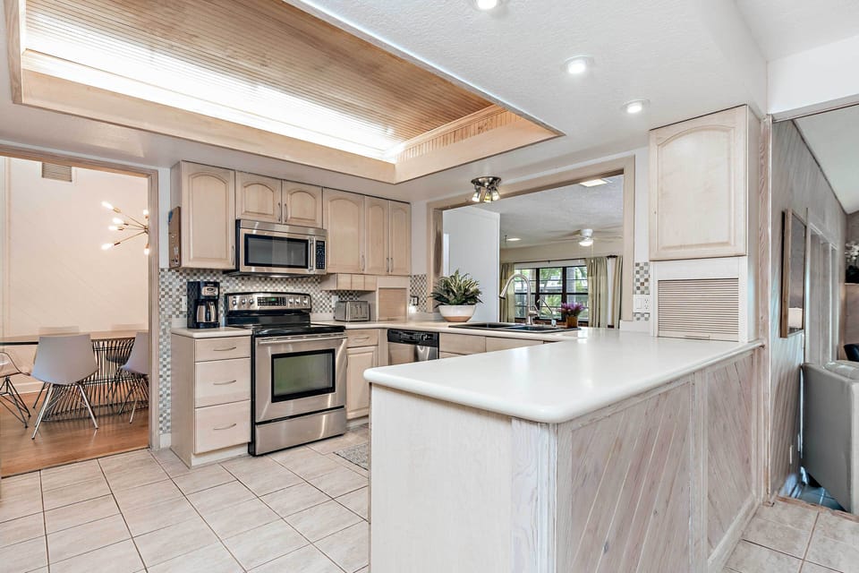 Kitchen | Fully Equipped