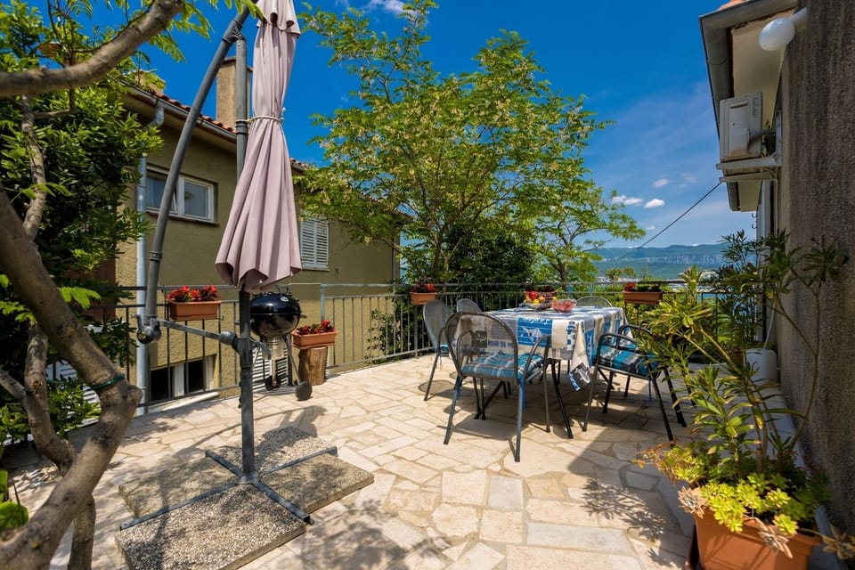 Terrace 2