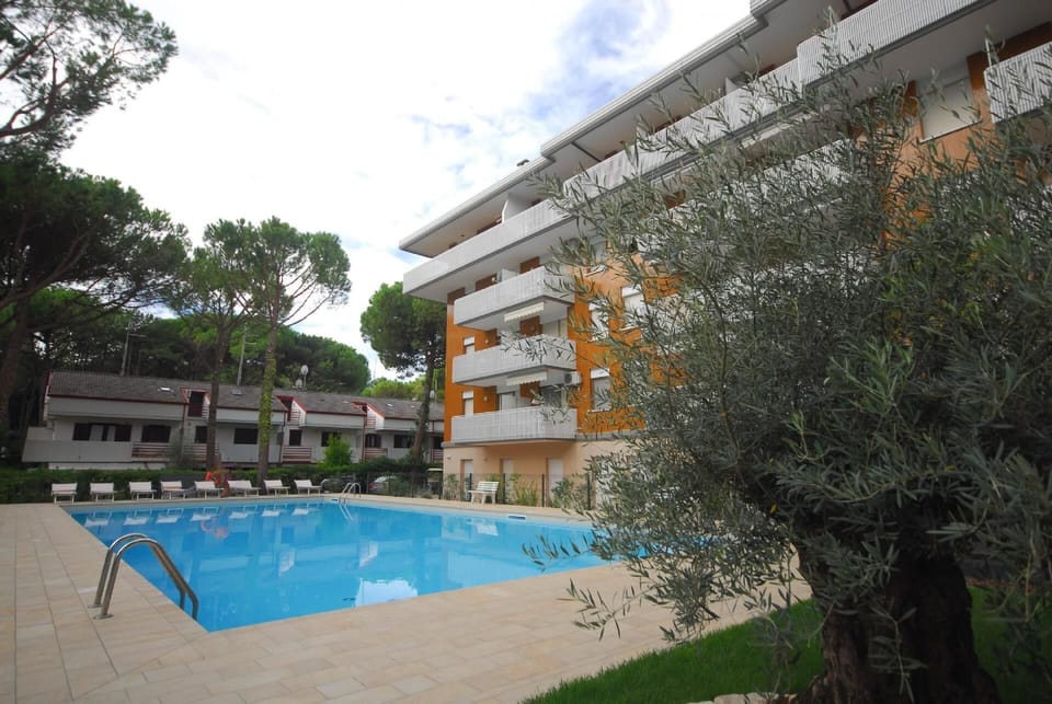 exterior view swimming pool