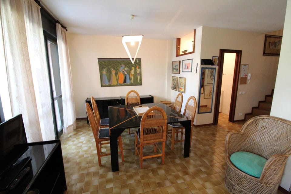 Living area. Living room