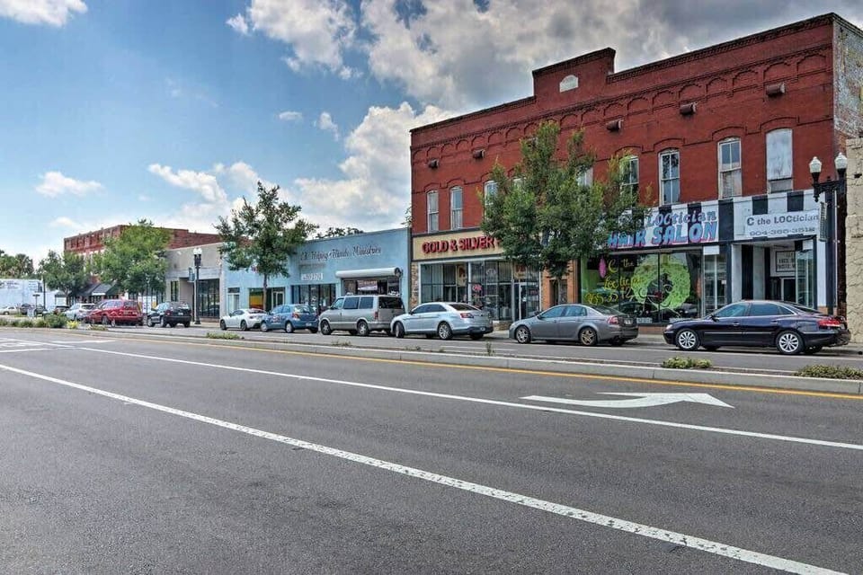 Enjoy historic Springfield's rapidly developing Main St during your stay