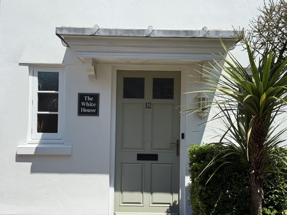 The White House, West Lulworth