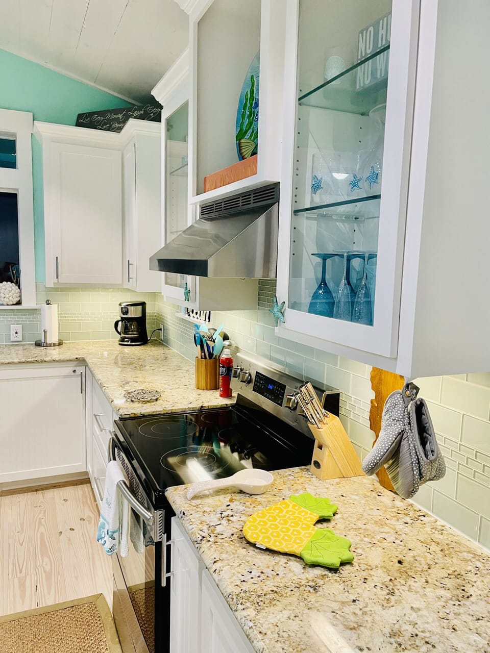Kitchen cooking area for The Beach Chef ❤️