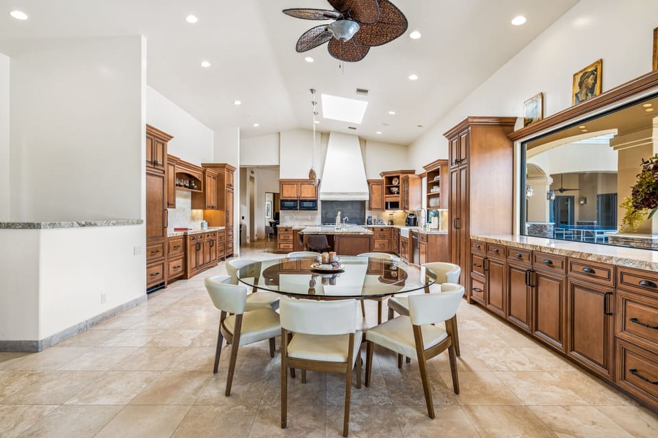 Family room, kitchen great room
