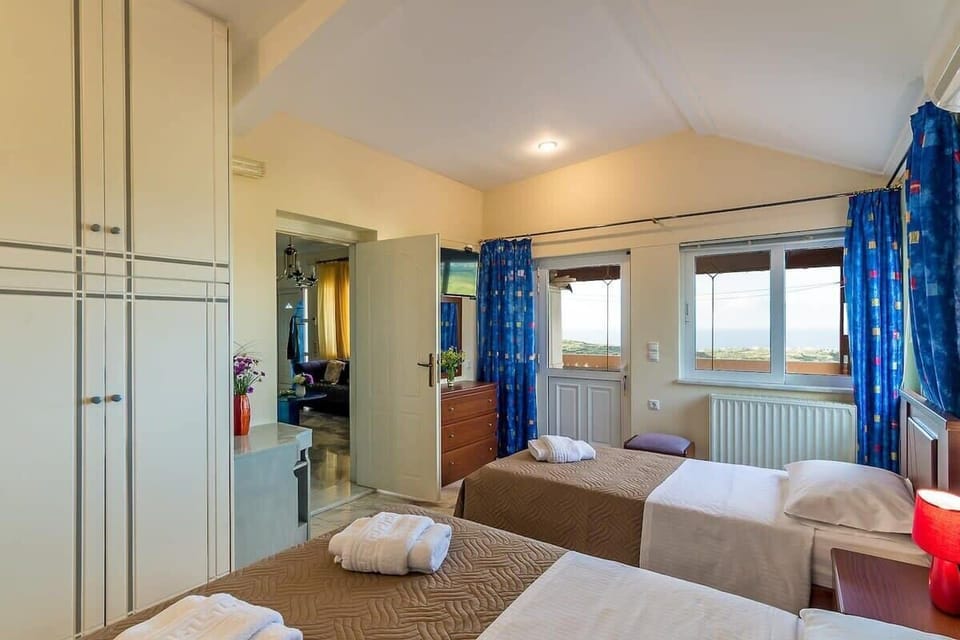 Bedroom 2 – Decorated for Comfort – Light-filled second bedroom with thoughtful decoration and comfortable furnishings.