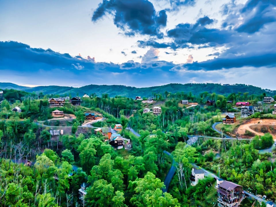 Beautiful Chalet Village neighborhood!
