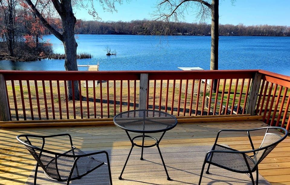2nd floor balcony