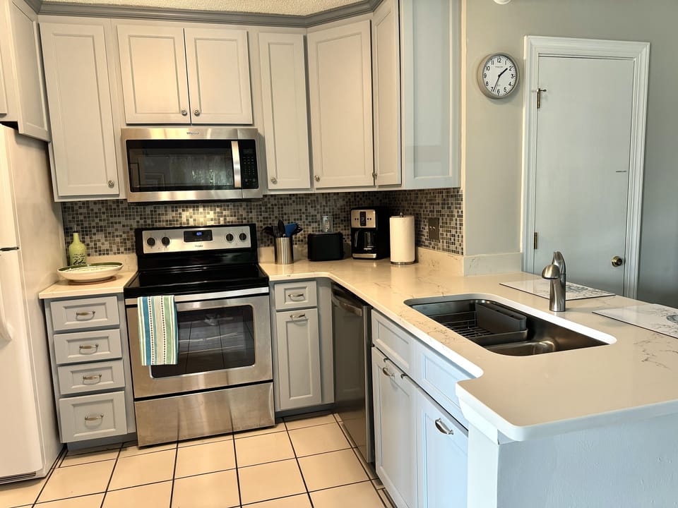 Remodeled and fully equipped kitchen