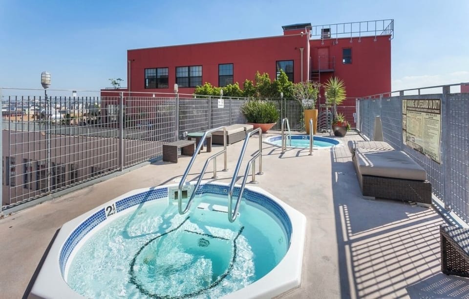 Outdoor spa tub