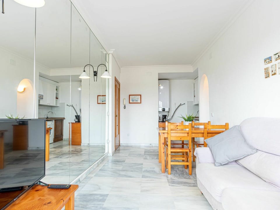 Furniture, Building, Wood, Picture Frame, Houseplant, Flooring, Floor, Living Room, House, Table
