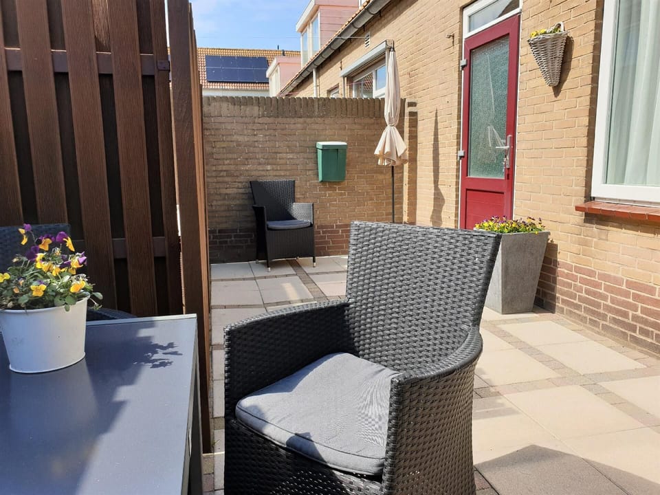 Garden. private garden with sitting area