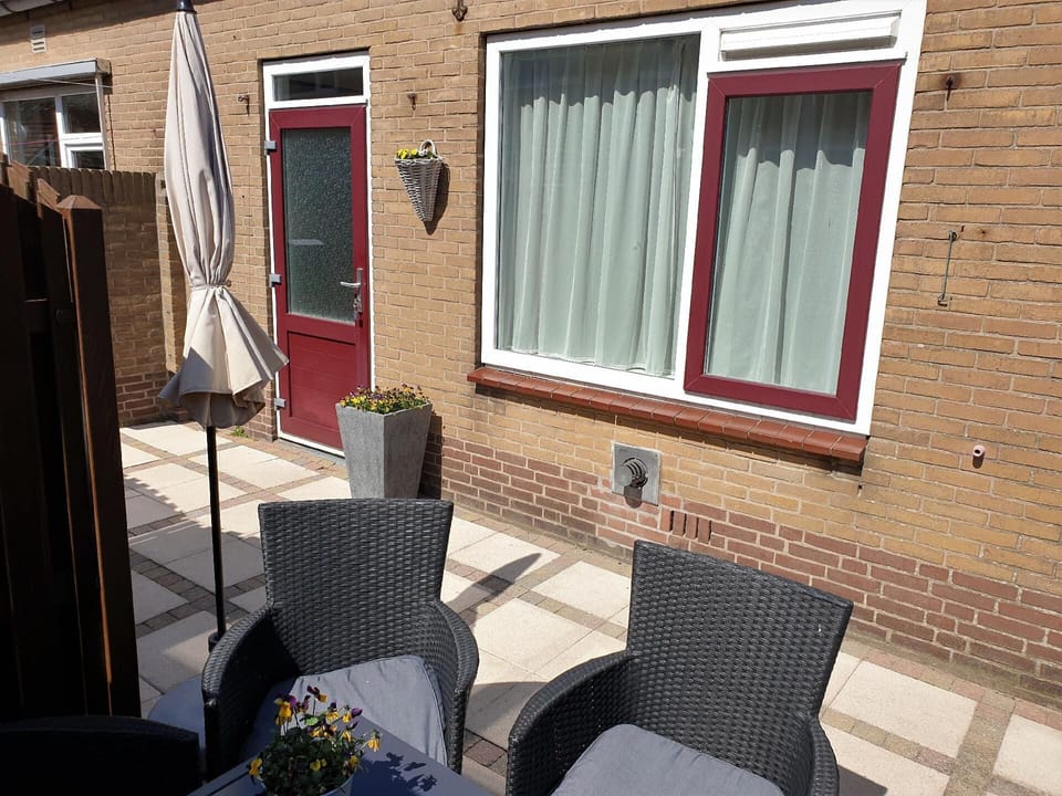 Garden. private garden with sitting area