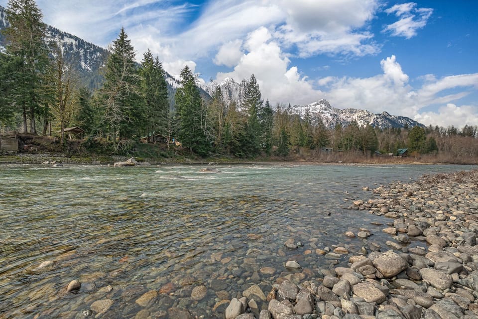 Skykomish River in winter