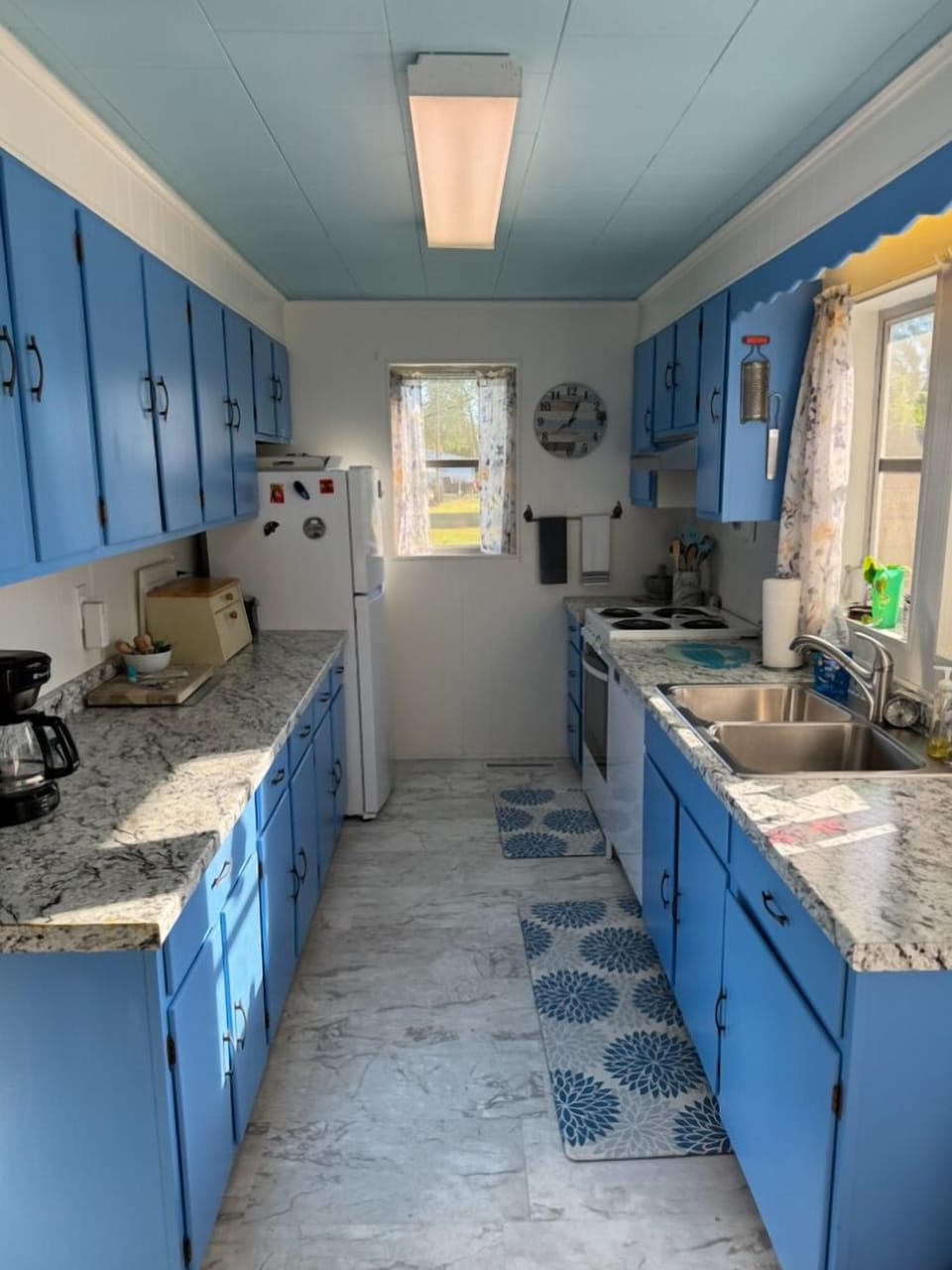 Kitchen with new appliances & flooring