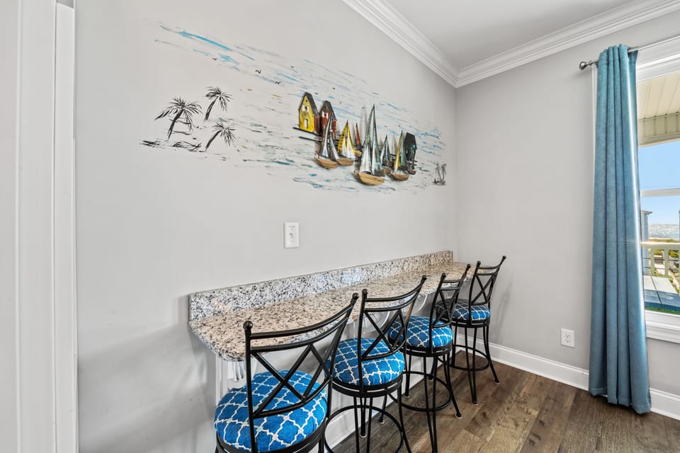 Have breakfast every morning at the bar before heading out to the beach!