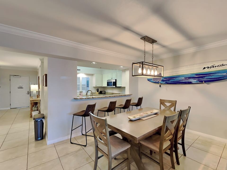 Dining Area - Table for Six and Bar Seating for Four