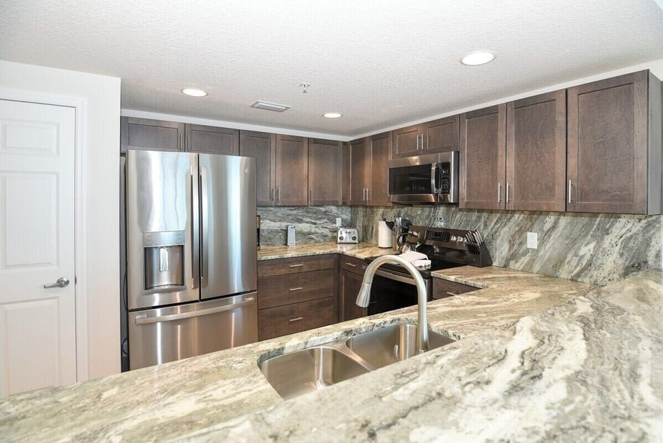 Beautiful granite countertop kitchen