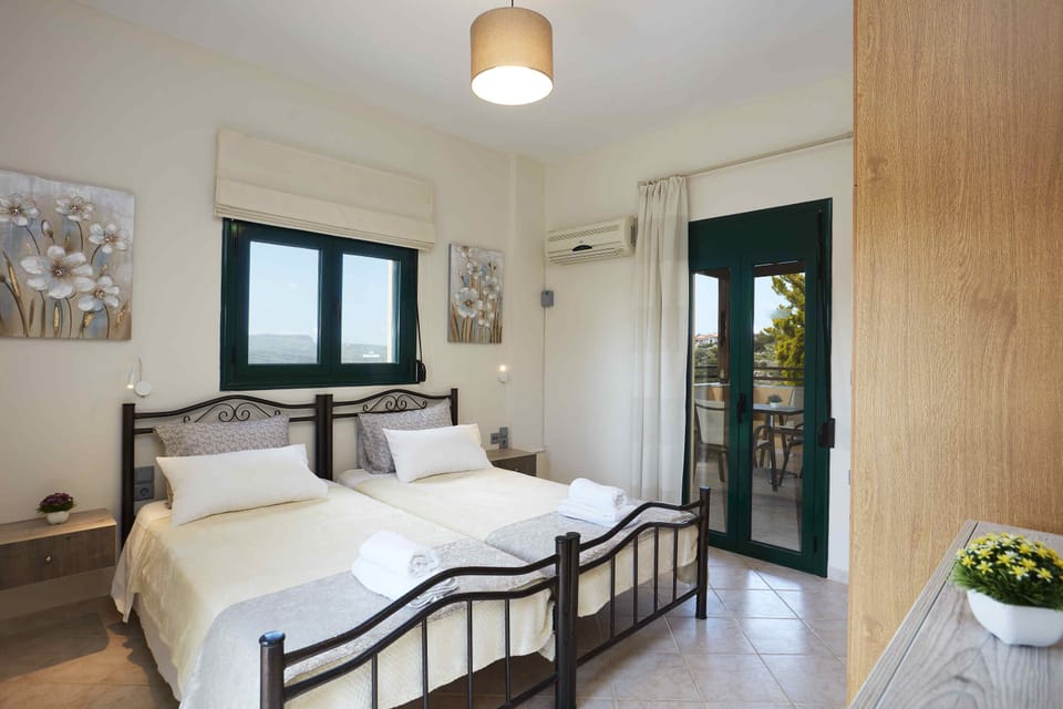 Welcoming bedroom features.