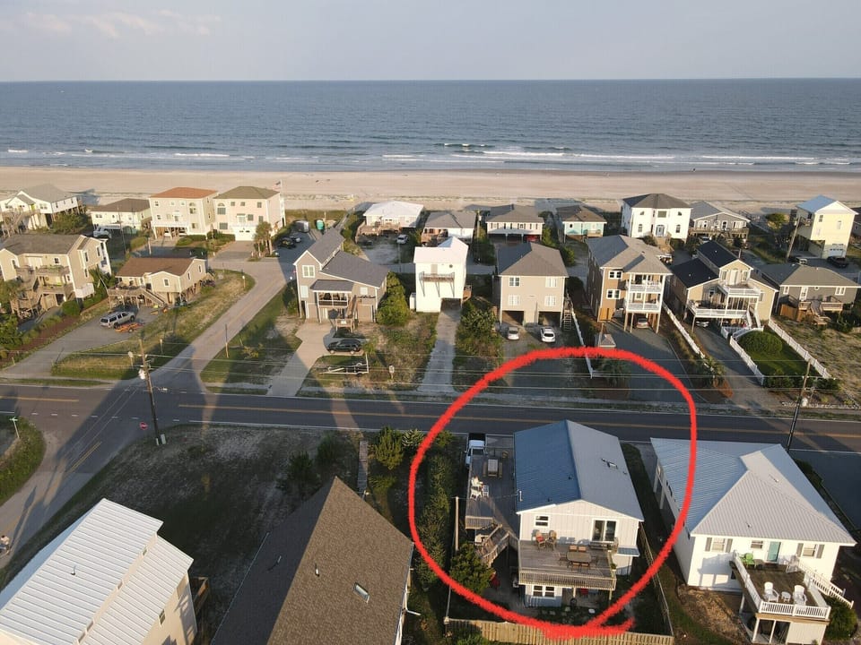 Ocean side view - 2 min walk to beach access