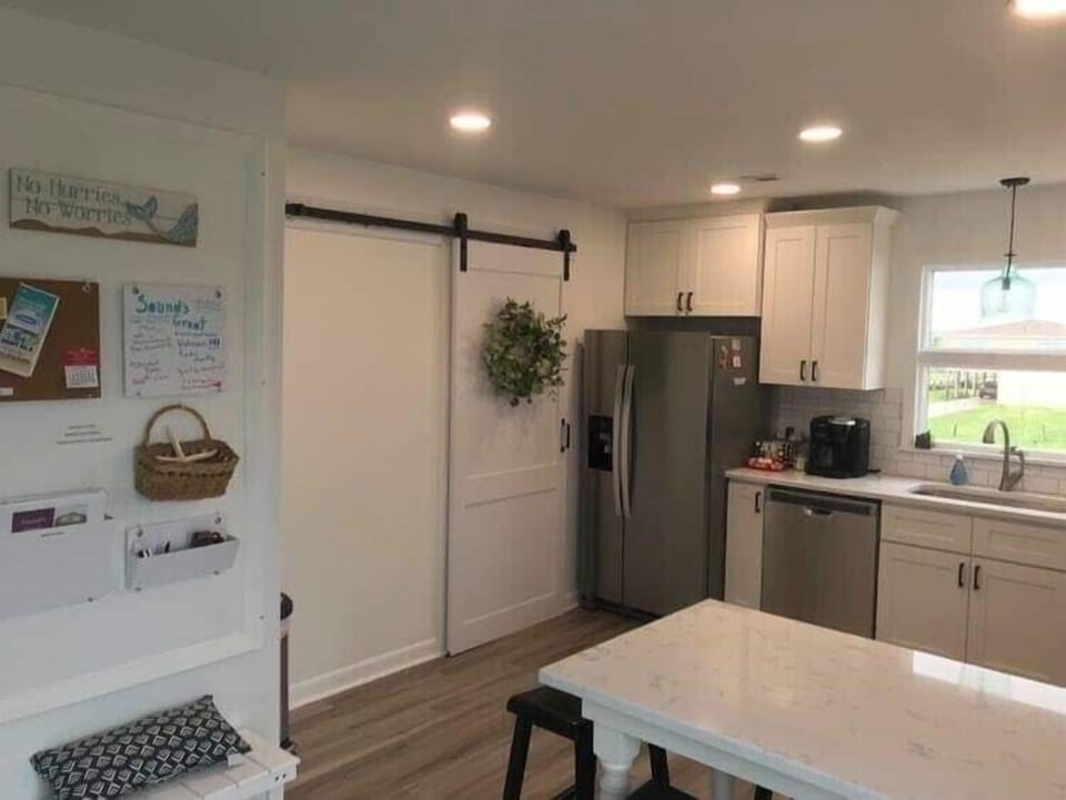 Kitchen and laundry area 