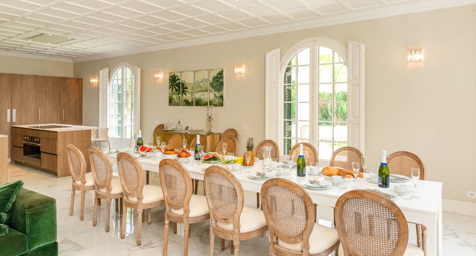 Dining for up to 16 in and Out