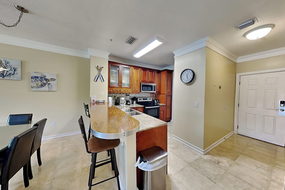 Kitchen - Breakfast Bar