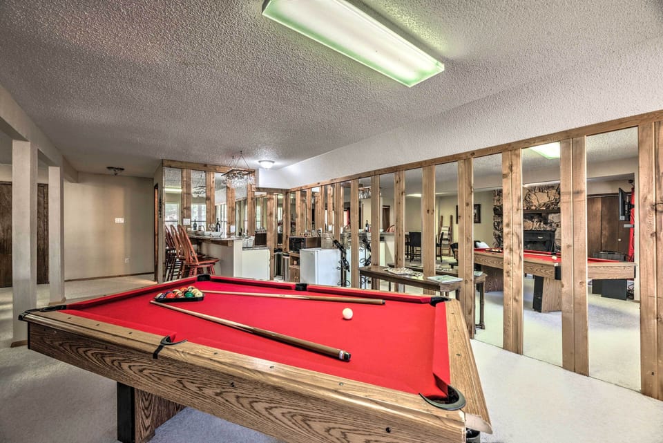 Game Room | Wet Bar