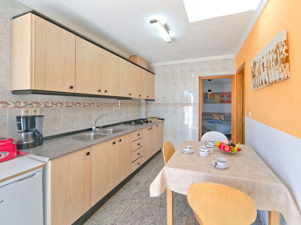 Cabinetry, Countertop, Furniture, Property, Kitchen Sink, Building, Sink, Table, Chair, Kitchen Stove