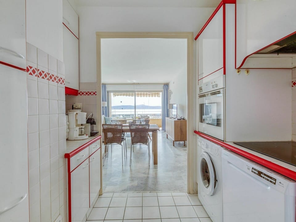 Building, Wood, Interior Design, Cabinetry, Automotive Design, Flooring, Floor, Kitchen, Material Property
