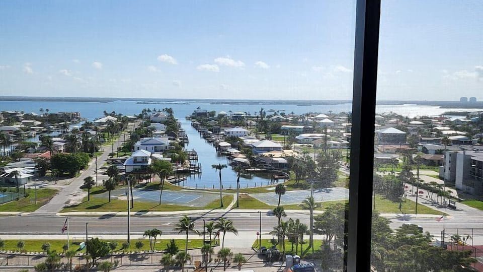 Guest Bedroom Lanai View
