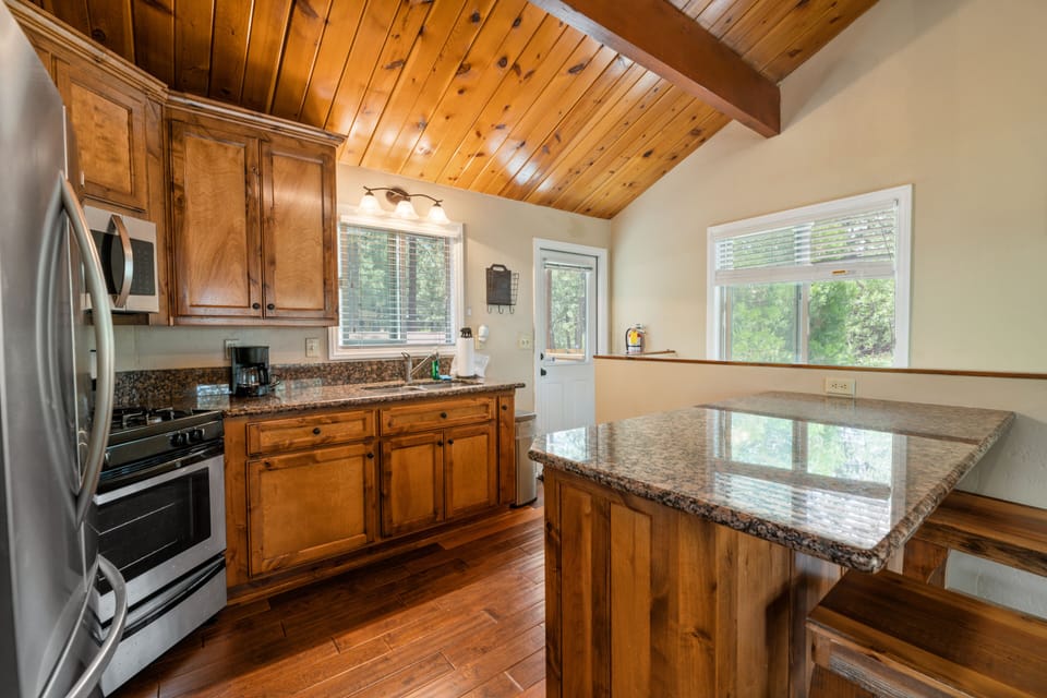 Kitchen. - Newer appliances.
Coffee pot!