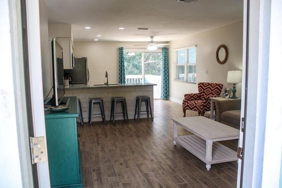 Living Room & Kitchen