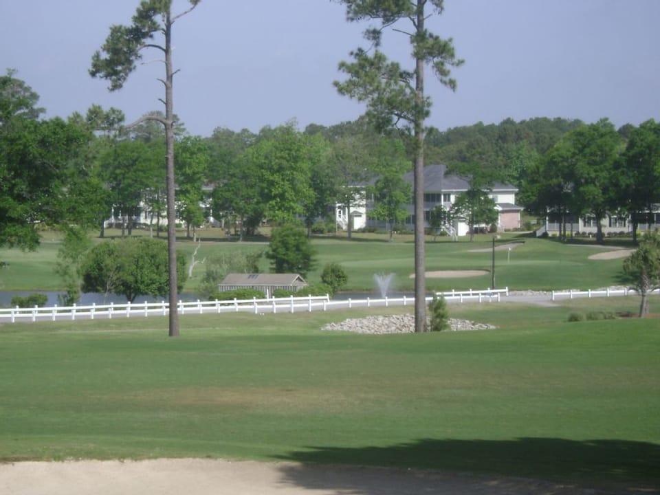 18th hole of the Maples Golf course