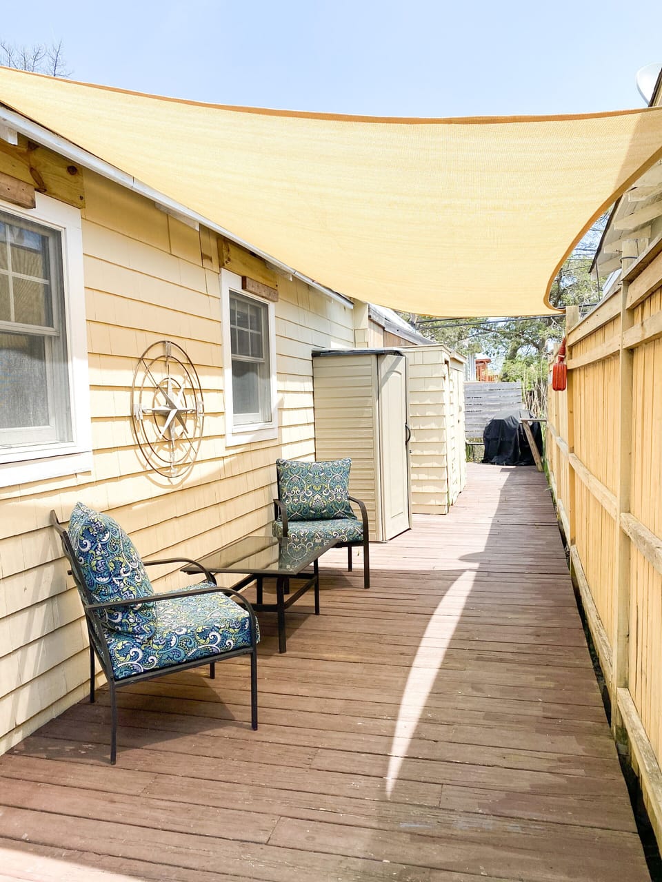 Private Side Deck
