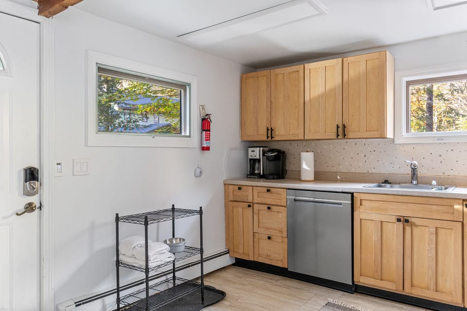 Kitchen. Fully equipped. Includes Keurig & drop coffee,kettle,toaster,slowcooker