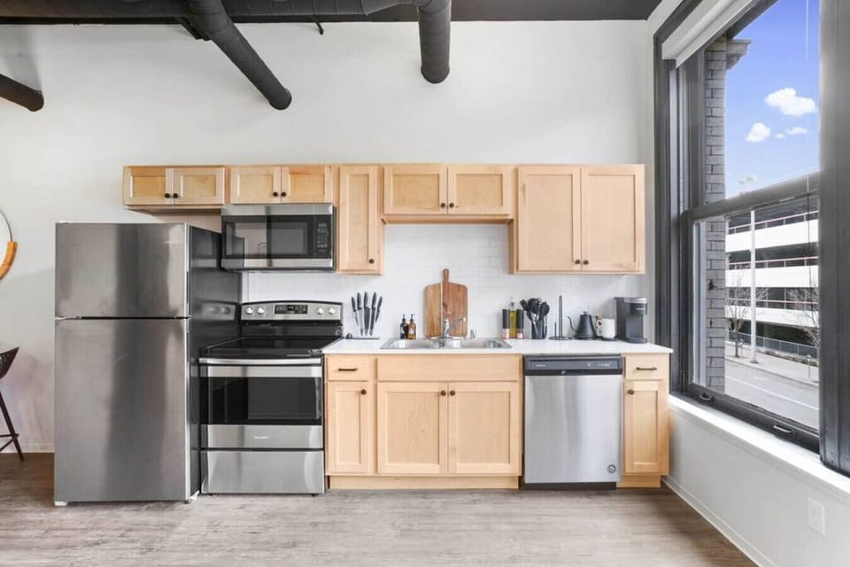 Fully stocked kitchen